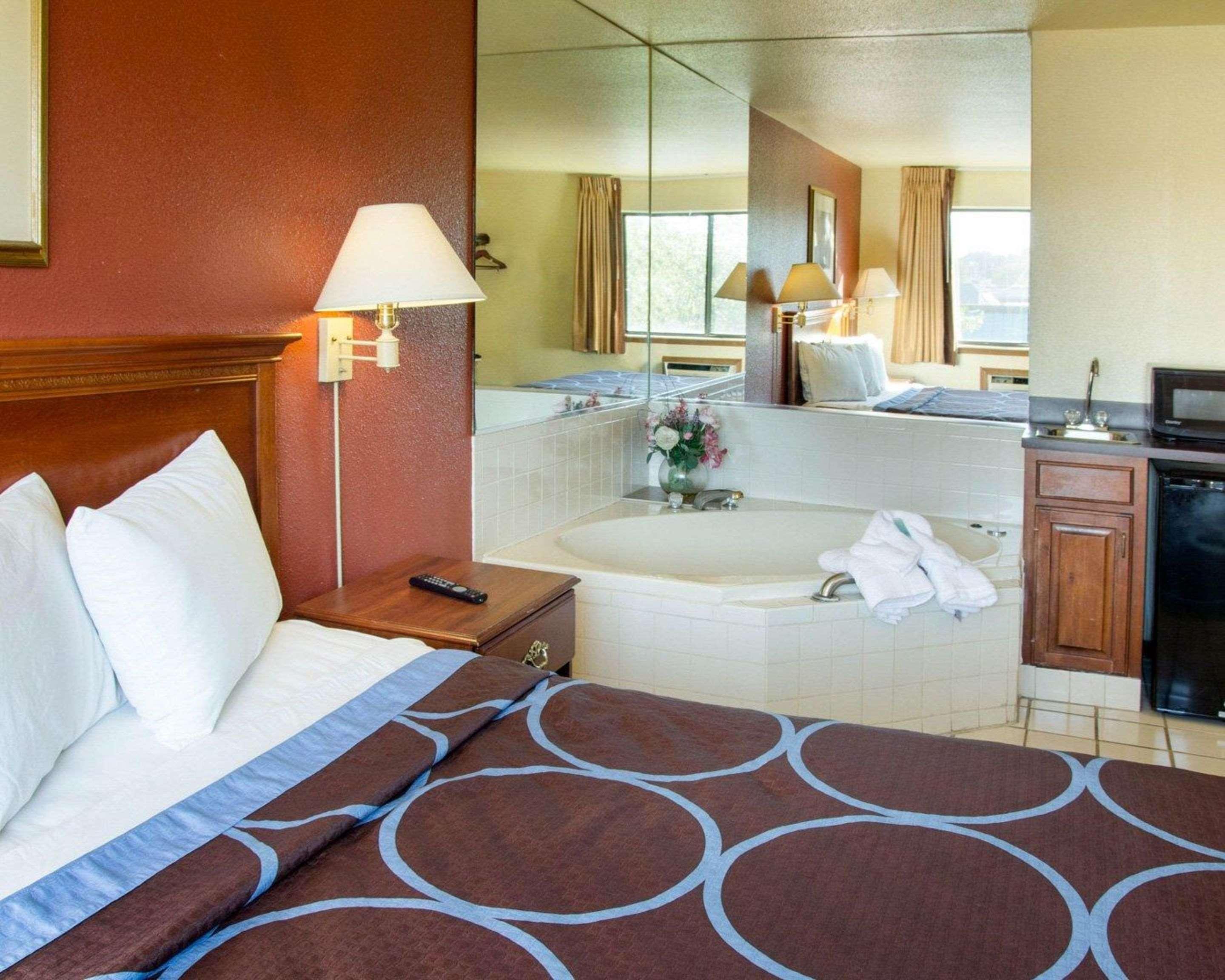 Rodeway Inn Florence - Cincinnati South Экстерьер фото